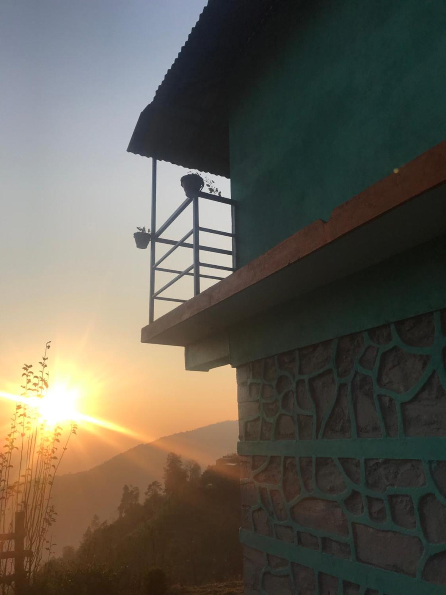 Sunrise Point Homestay Nagarkot Kültér fotó