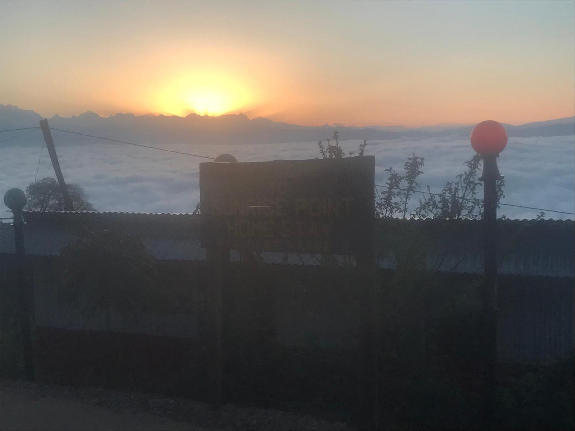 Sunrise Point Homestay Nagarkot Kültér fotó